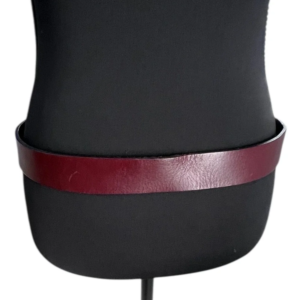Reversible Genuine Leather Belt Black Burgundy Textured‎ Silver Buckle Men’s M/L